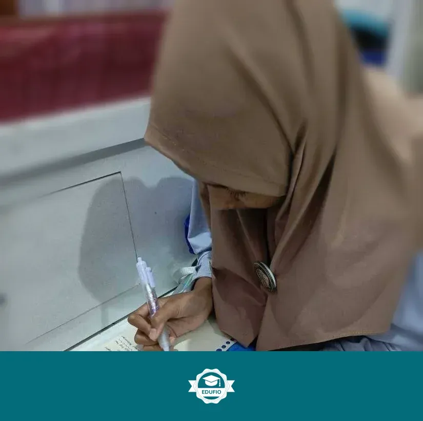Momen sesi les bahasa indonesia Jogja sedang berlangsung