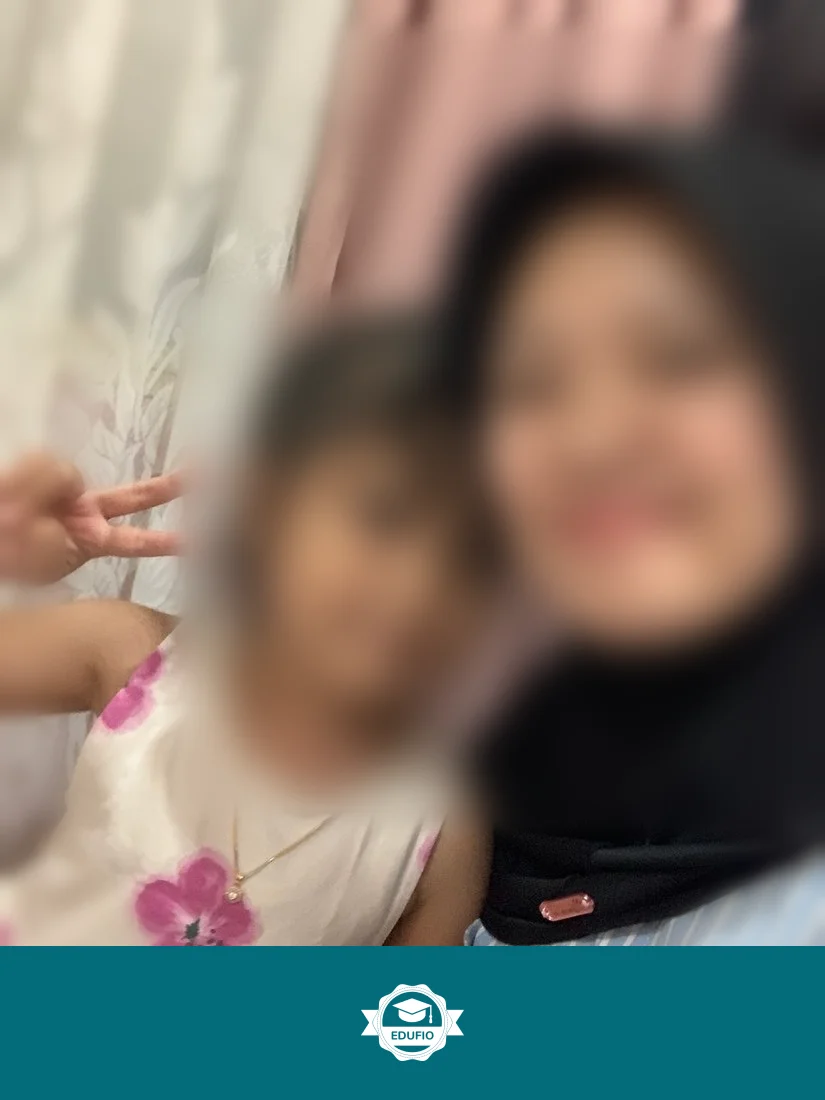 Tutor Edufio mendampingi siswa di kelas les calistung Jogja