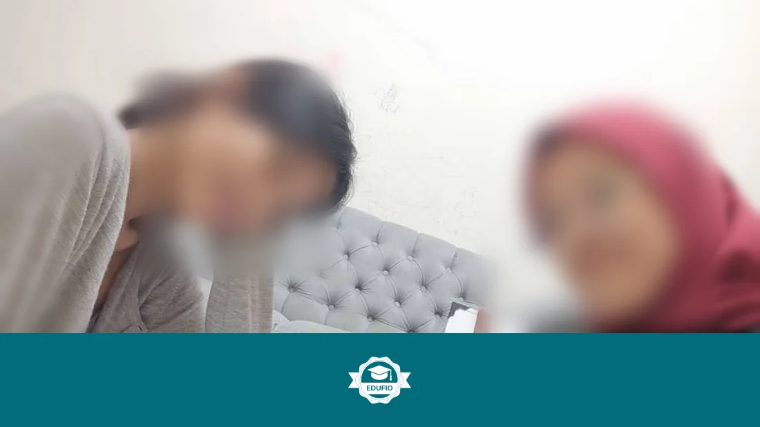 Momen sesi les fisika Jogja sedang berlangsung