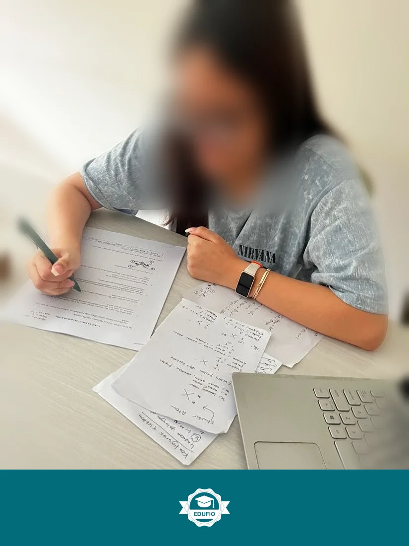Dari ruang kelas les kimia Jogja Edufio