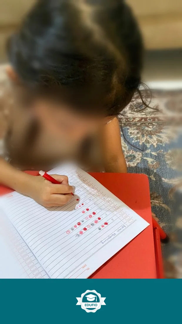 Siswa mengikuti les membaca Jogja bersama tutor Edufio