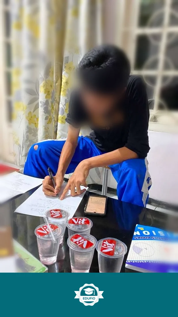 Dari ruang kelas les SD Jogja Edufio