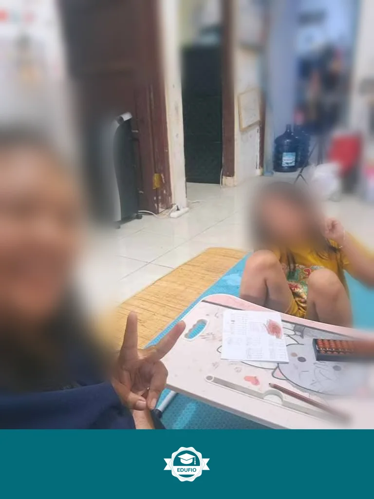 Galeri kelas les sempoa Jogja: siswa bersama tutor Edufio