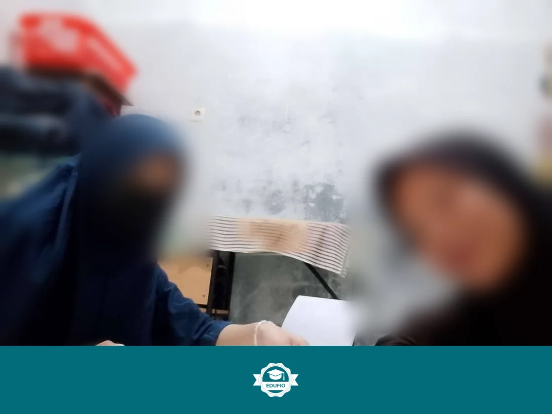Siswa mengikuti les SMA Jogja bersama tutor Edufio