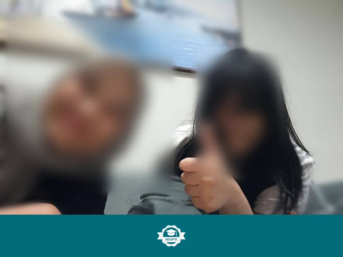 Galeri kelas les SMP Jogja: siswa bersama tutor Edufio
