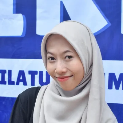 Tutor Edufio Salma A., Ilmu Alquran dan Tafsir ISQI Sunan Pandanaran, mengajar di Ngaglik