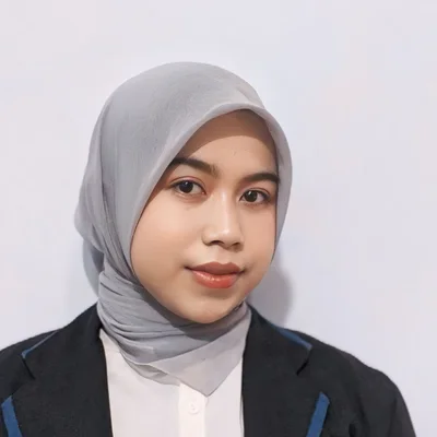 Tutor Edufio Suci A., Pendidikan Guru Sekolah Dasar Universitas PGRI Yogyakarta, mengajar di Galur