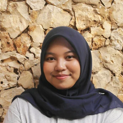 Tutor Edufio Tari A., Penyuluhan dan Komunikasi Pertanian UGM, mengajar di Depok