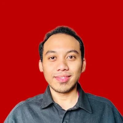 Tutor Edufio Zain Z., Tafsir Quran dan Ilmu-Ilmu Al Quran Universitas Al-Azhar Kairo, mengajar di Gamping